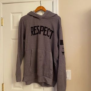 Men’s UnderArmour sweatshirt